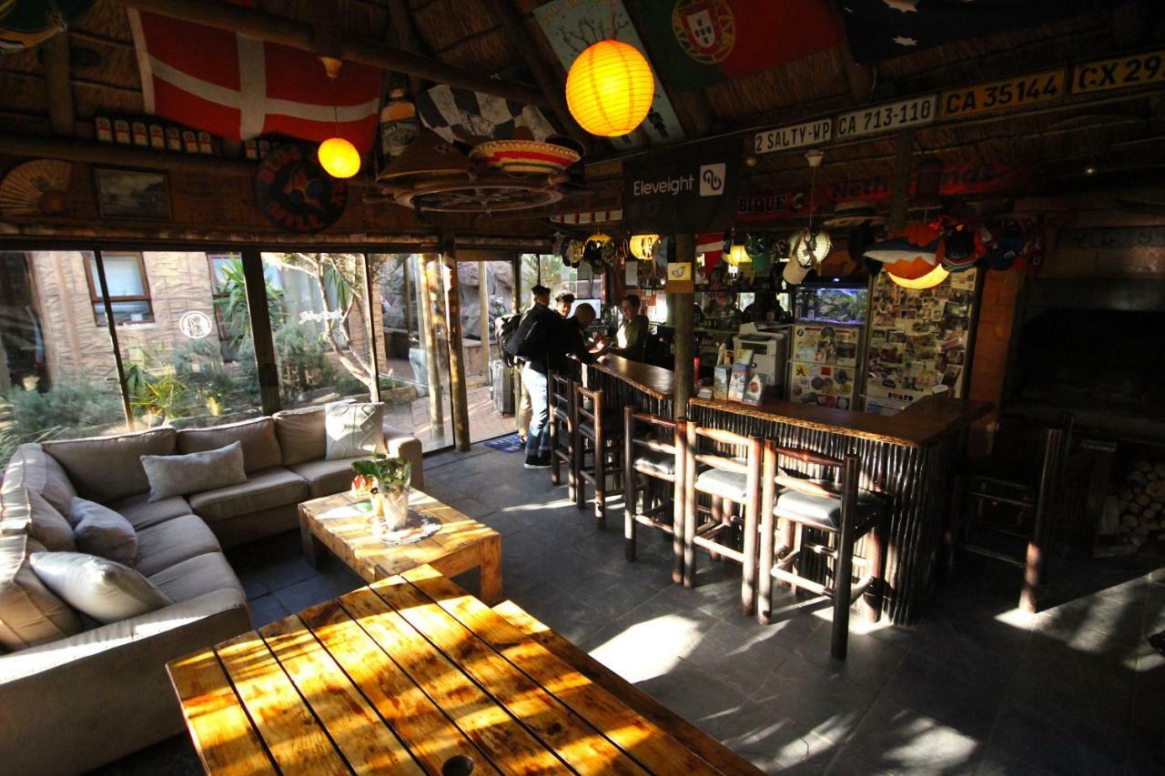 Saltycrax Backpackers And Surf Hostel By Curiocity Блуберґстранд Екстер'єр фото