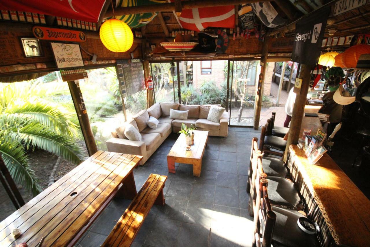 Saltycrax Backpackers And Surf Hostel By Curiocity Блуберґстранд Екстер'єр фото