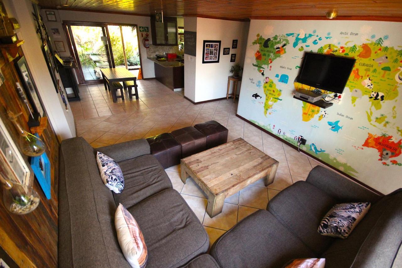 Saltycrax Backpackers And Surf Hostel By Curiocity Блуберґстранд Екстер'єр фото