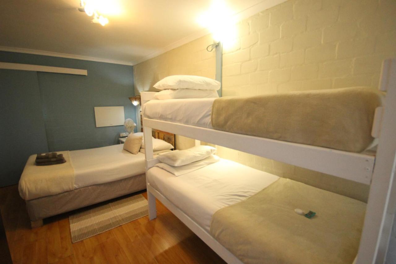 Saltycrax Backpackers And Surf Hostel By Curiocity Блуберґстранд Екстер'єр фото