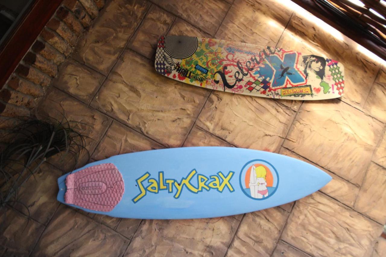 Saltycrax Backpackers And Surf Hostel By Curiocity Блуберґстранд Екстер'єр фото