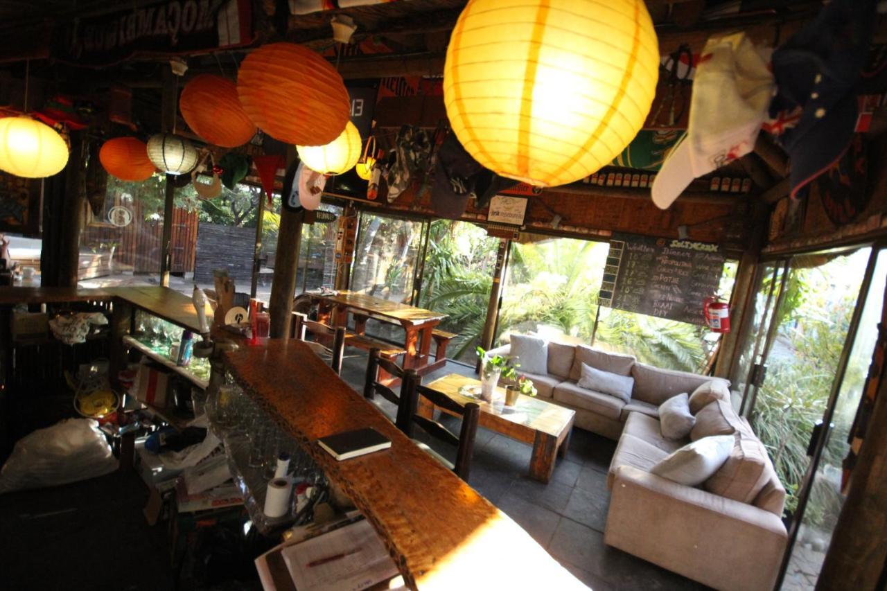 Saltycrax Backpackers And Surf Hostel By Curiocity Блуберґстранд Екстер'єр фото